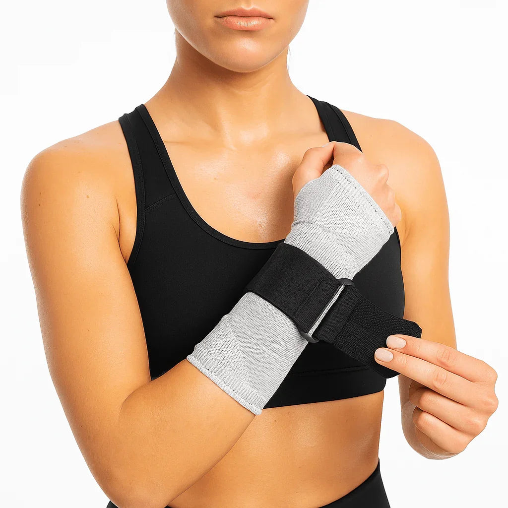 Knitted Wrist Splint.